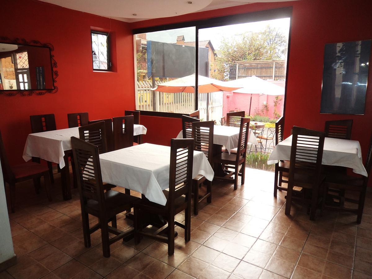 Hostal Imperial Quito Exterior foto
