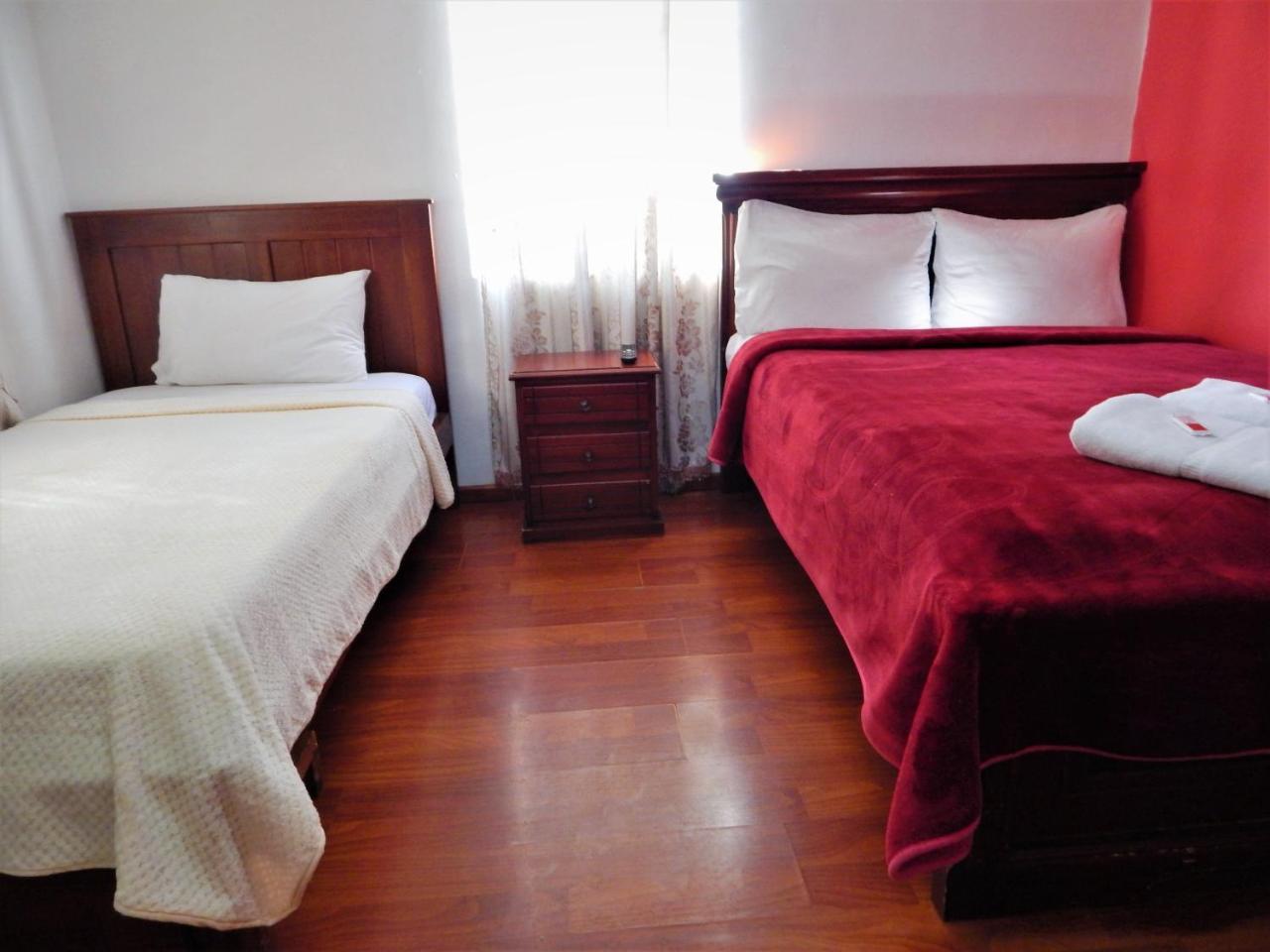 Hostal Imperial Quito Exterior foto