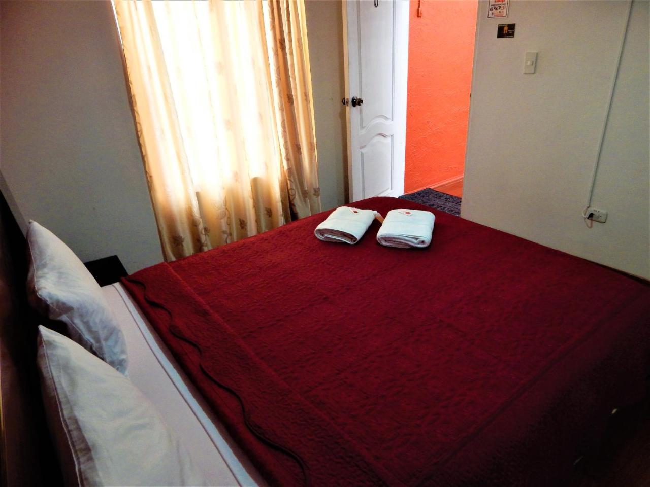 Hostal Imperial Quito Exterior foto