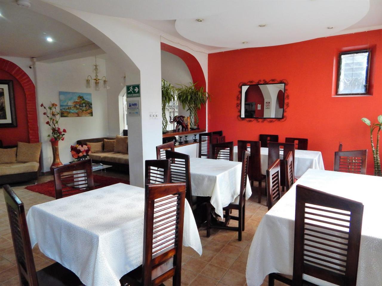 Hostal Imperial Quito Exterior foto