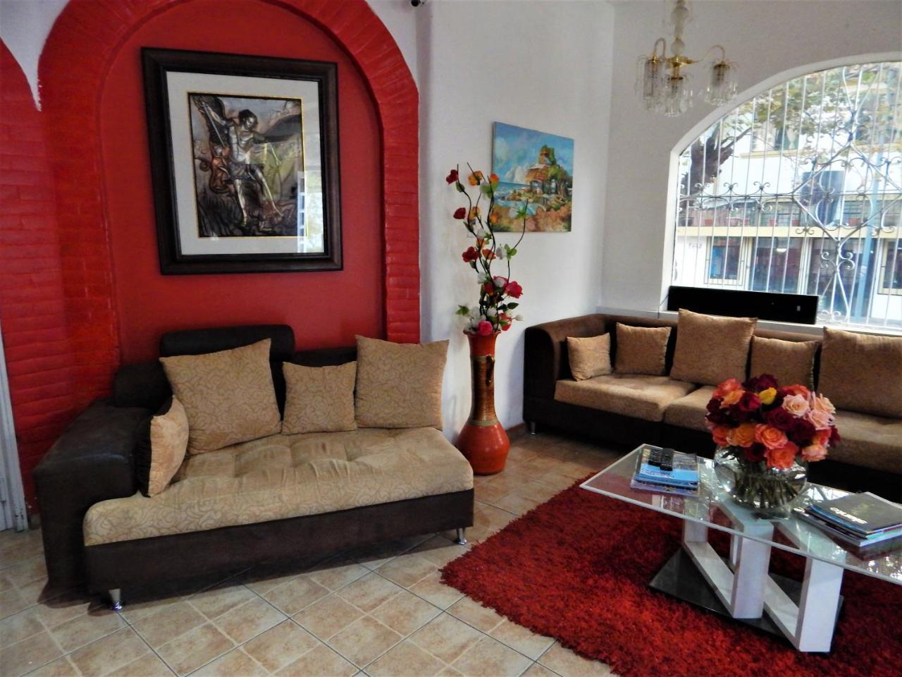 Hostal Imperial Quito Exterior foto