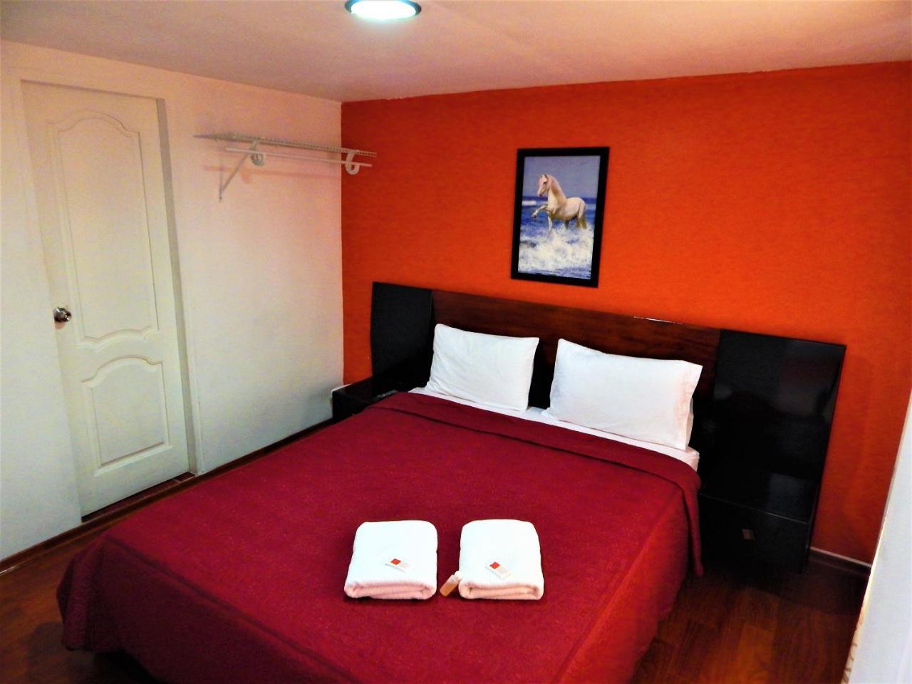 Hostal Imperial Quito Exterior foto