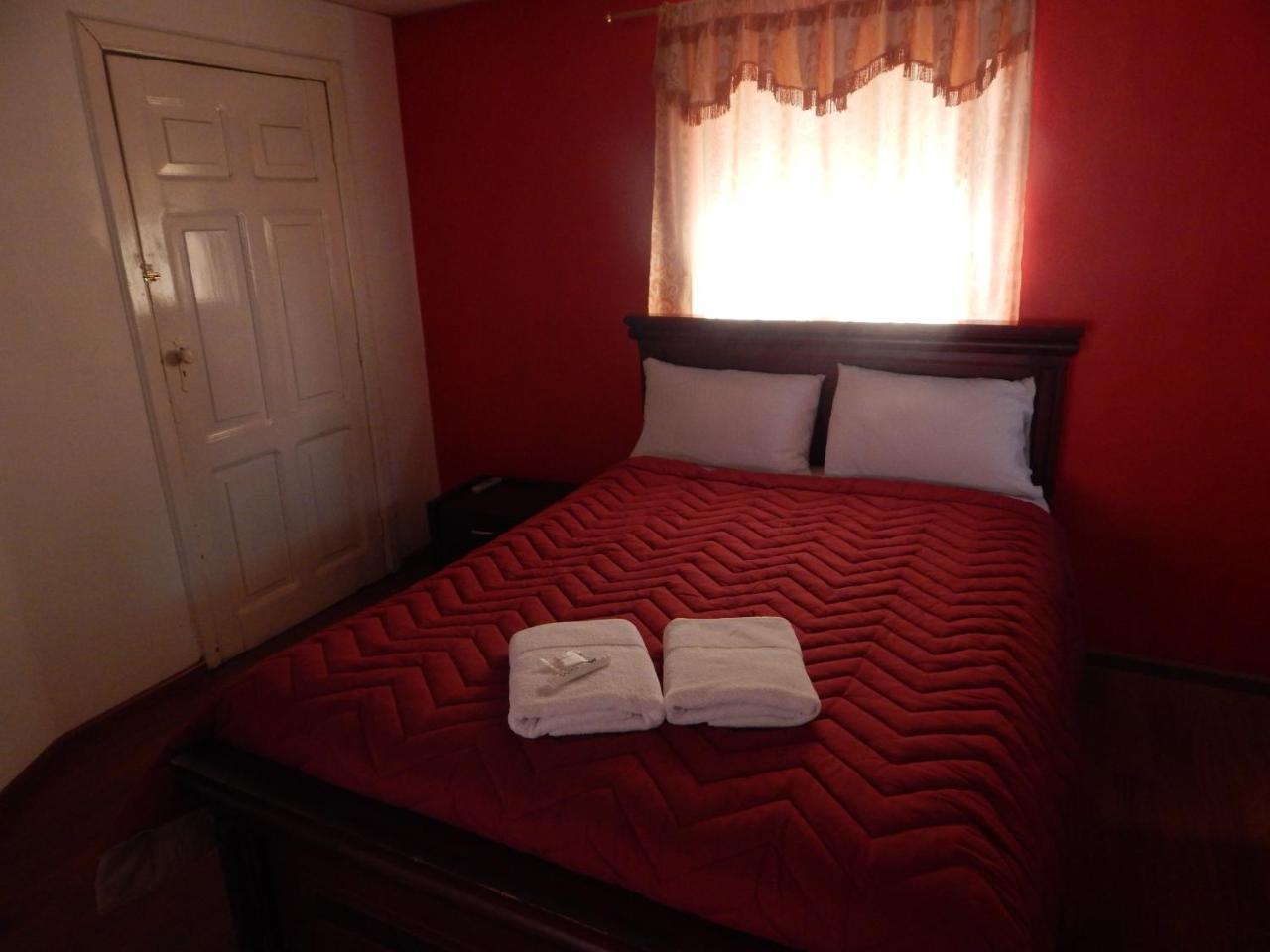 Hostal Imperial Quito Exterior foto